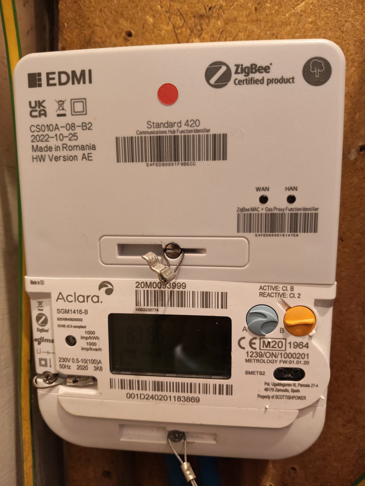 Illustrative photo for the heat & energy guide “How to Read Your Smart Meter Like a Pro [2026]”